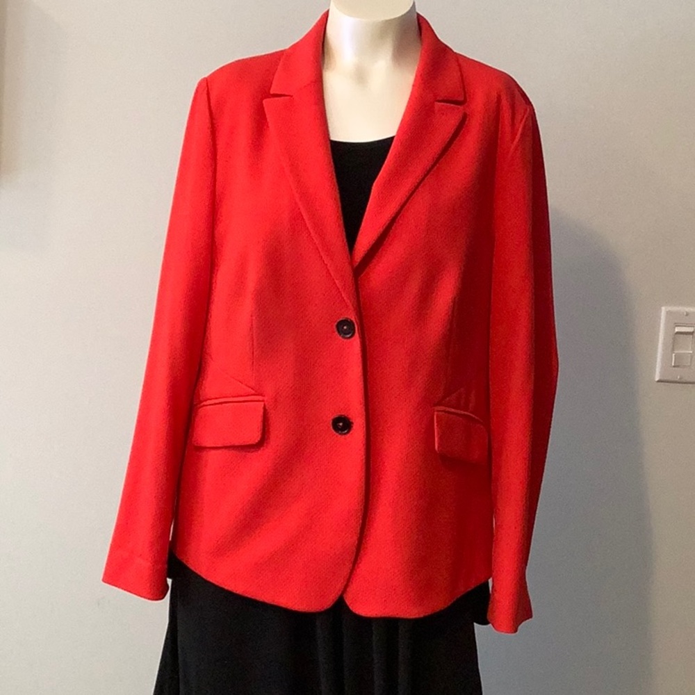 Gerry Weber Collection Red Jacket, two buttons, single breasted